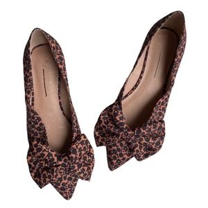 Anthropologie Cheetah Bow Tie Pointed Toe Flats 6